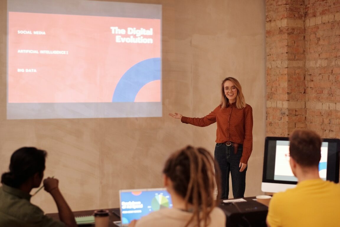 The 8 Best Slideshow Apps for Android | Mobile Marketing Reads