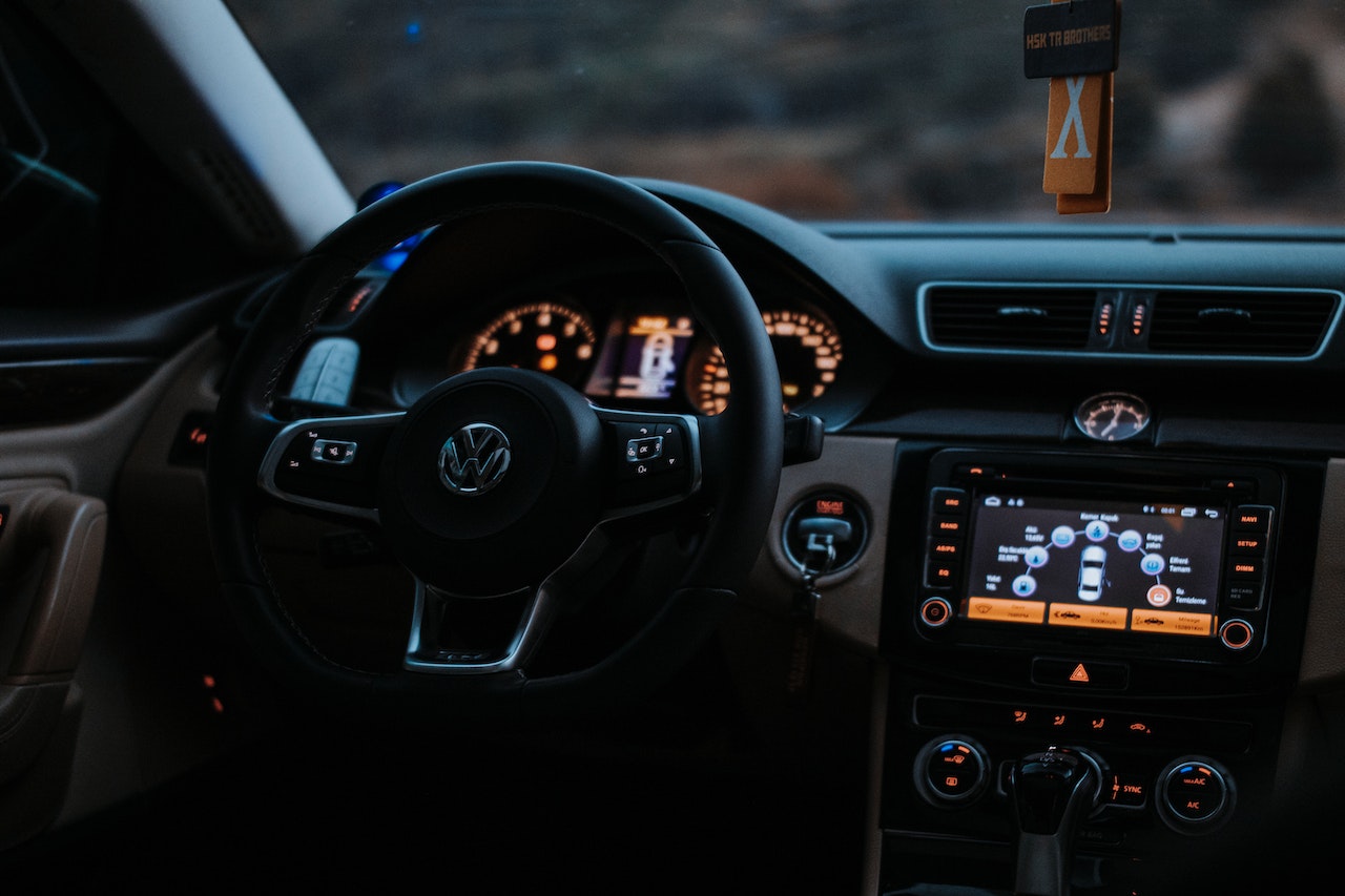 Compre Android Radio 13.1 Car Stereo Navigation Headunit
